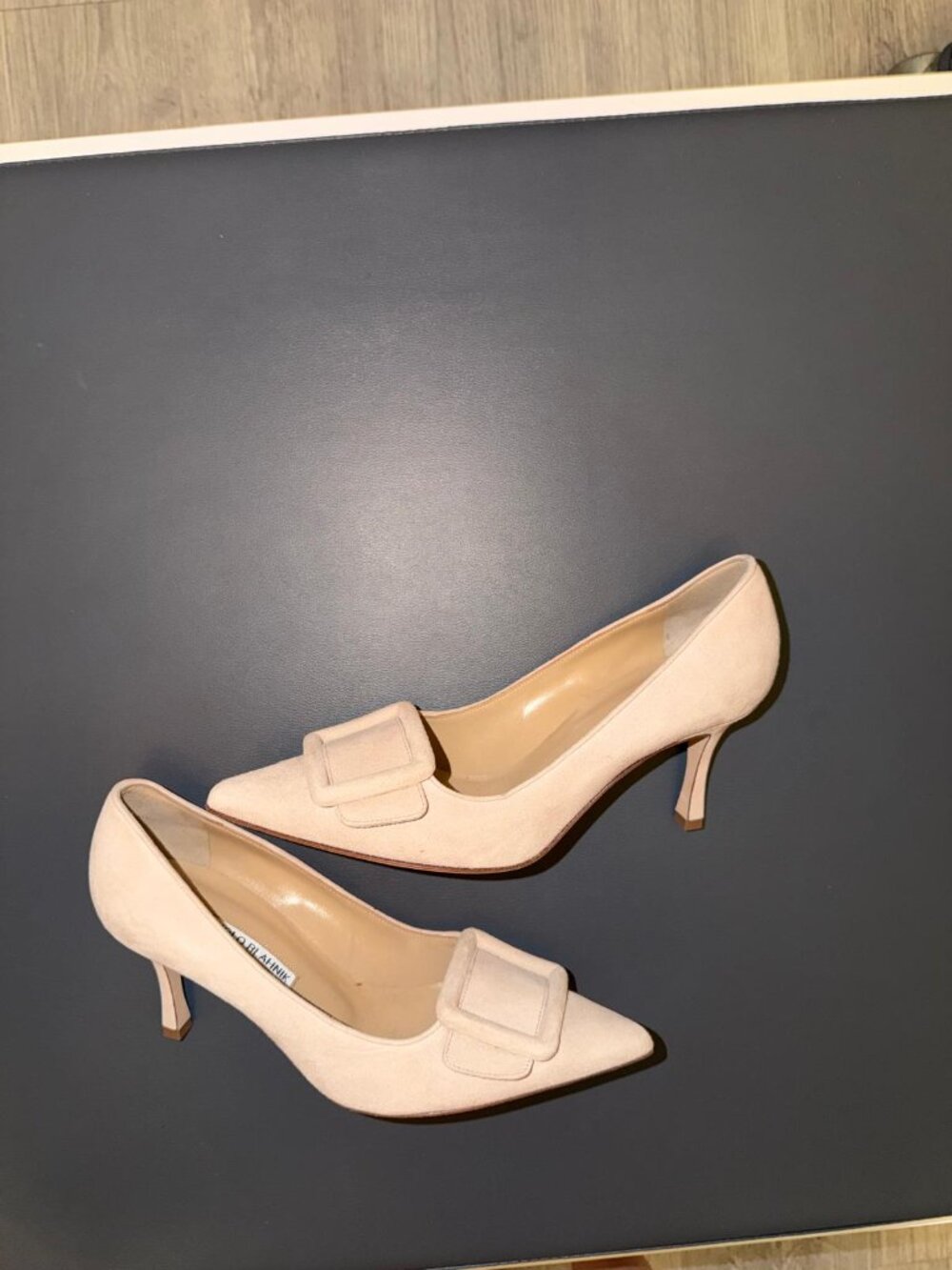 Manolo Blahnik Maysale Blush Suede Pumps – Size 38